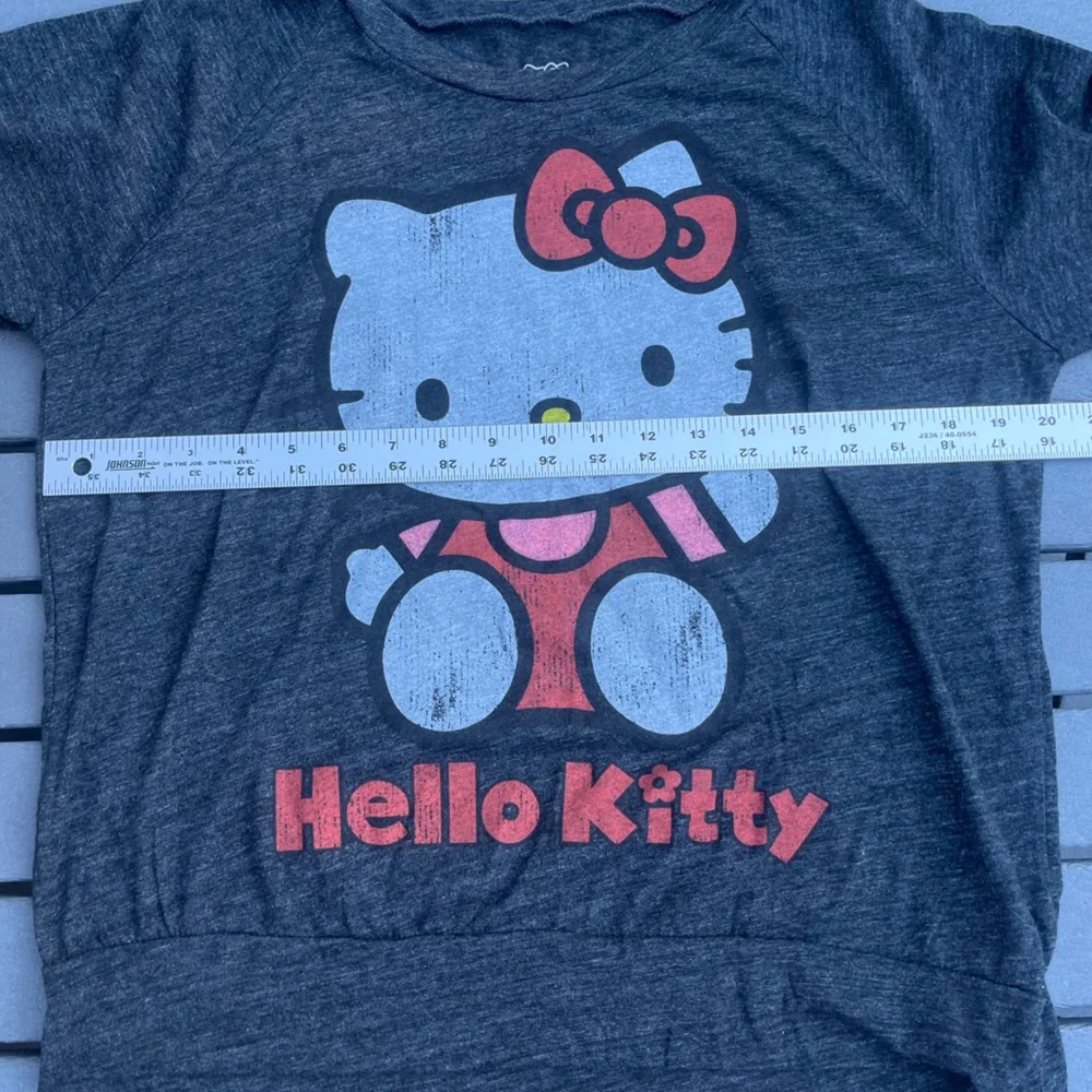Y2K Sanrio; Hello Kitty; Grey; Long Sleeve; Graphic Tee; Minor Wear; Women’s S - Picture 5 of 6